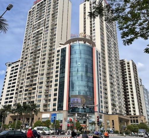 Nhà 2 phòng ngủ bán nhà giá bán từ 990 tỷ có diện tích 3898m2 vị trí mặt tiền nằm ngay Duy Tân, Hà Nội