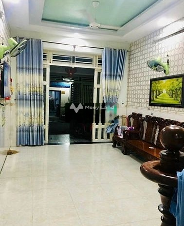 Vị trí đẹp tọa lạc gần Tăng Nhơn Phú A, Hồ Chí Minh bán nhà bán ngay với giá mềm chỉ 1.5 tỷ nhà bao gồm 2 PN 2 WC
