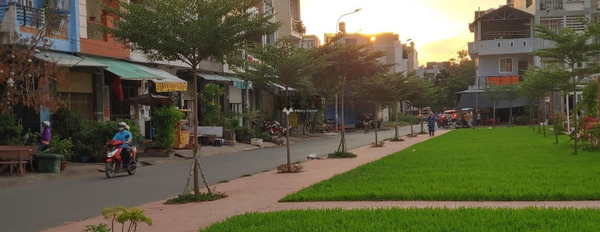 Bán nhà có diện tích rộng 80m2 vị trí đặt gần Phường 13, Hồ Chí Minh bán ngay với giá khuyến mãi 8.6 tỷ căn này có tổng 6 phòng ngủ, 5 WC-03
