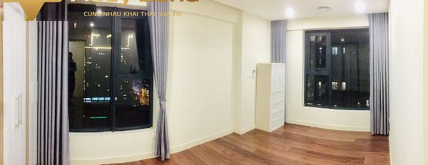 Trong căn hộ tổng quan bao gồm 3 phòng ngủ, cho thuê căn hộ vị trí đặt tọa lạc trên Đường Trần Quốc Vượng, Hà Nội khách có thiện chí liên hệ ngay-02