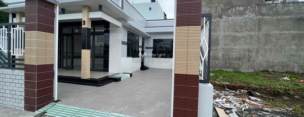 Căn nhà gồm tổng cộng 3 phòng ngủ, bán nhà ở có diện tích gồm 205m2 giá bán cực mềm từ 2.6 tỷ vị trí đặt ở trung tâm Nguyễn Huệ, Bến Tre hướng Tây Nam-02