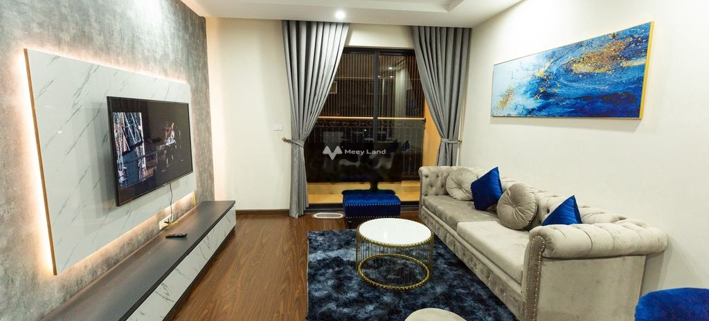 Cho thuê chung cư tọa lạc ngay Tố Hữu, Hà Nội, trong căn hộ này bao gồm 3 phòng ngủ, 2 WC nội thất hiện đại
