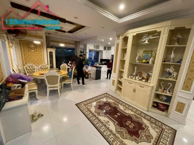 Bán biệt thự vị trí đẹp ngay Long Biên, Hà Nội bán ngay với giá chính chủ chỉ 30 tỷ có diện tích 226m2, trong căn này có 6 phòng ngủ-01