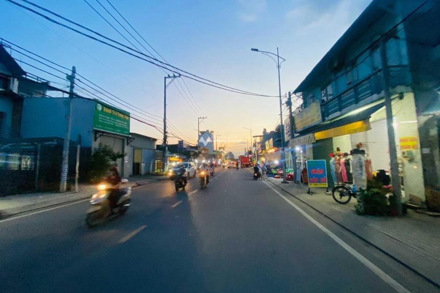 Cho thuê nhà diện tích 100m2 gần Thạnh Lộc 19, Hồ Chí Minh-01