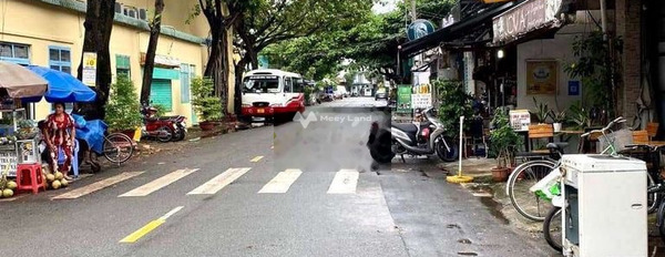 Bán ngay ngôi nhà vị trí thuận lợi ngay Thanh Đa, Bình Thạnh bán ngay với giá đề xuất 6.2 tỷ có diện tích rộng 68m2 liên hệ chính chủ.-03