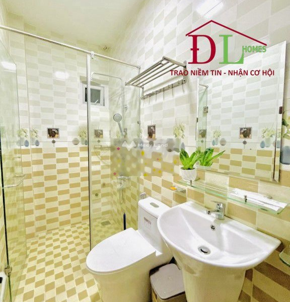 Với diện tích tiêu chuẩn 100m2, cho thuê nhà ở vị trí đẹp tại Phường 8, Đà Lạt, trong căn này gồm có 6 PN giá tốt nhất-01