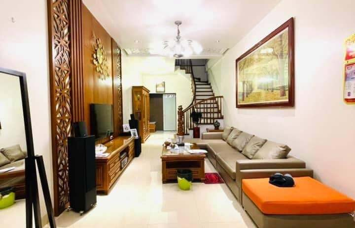 Bán nhà 69m2 Tứ Liên, Hà Nội, hướng Tây Nam, giá 8,9 tỷ