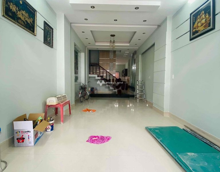 Diện tích nền 80m2, cho thuê nhà ở tọa lạc ngay ở Bình Hưng, Hồ Chí Minh, căn nhà bao gồm 4 phòng ngủ vị trí trung tâm-01