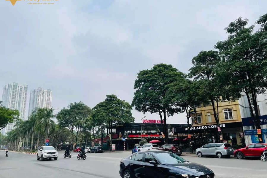 Bán nhà mặt phố Nguyễn Khuyến, Văn Quán 116m2, 5 tầng, mặt tiền 5m kinh doanh nhỉnh 26,8 tỷ-01