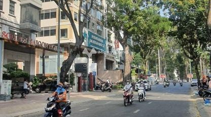 Giá chỉ 300 tỷ bán nhà có diện tích chính 525m2 vị trí đặt tọa lạc ngay Quận 3, Hồ Chí Minh liên hệ chính chủ-02