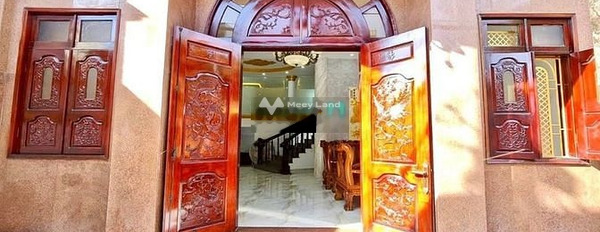 Bán liền kề vị trí mặt tiền gần Gò Vấp, Hồ Chí Minh giá bán rẻ chỉ 23 tỷ diện tích chính là 136m2, trong nhà nhìn chung gồm có 5 PN-02