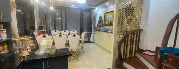 Bán nhà vị trí đẹp tại Nguyễn Chí Thanh, Ngọc Khánh bán ngay với giá siêu tốt chỉ 7.45 tỷ diện tích rộng 46m2 trong nhà có tổng 4 PN-03