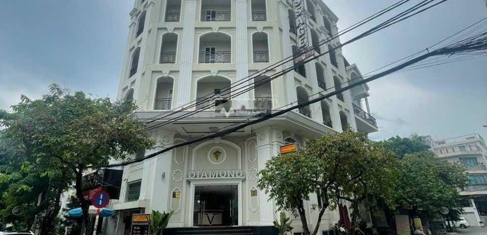 Diện tích 111m2 bán nhà ở vị trí đặt tại trung tâm Quận 7, Hồ Chí Minh hướng Đông - Nam tổng quan ngôi nhà này có 30 phòng ngủ 32 WC cảm ơn đã xem tin