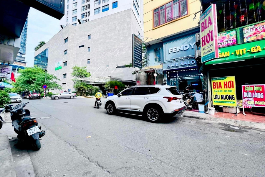 Nhà 5 PN bán nhà ở diện tích rộng 63m2 giá bán cực mềm từ 5.4 tỷ vị trí mặt tiền tọa lạc ngay Dịch Vọng, Hà Nội-01
