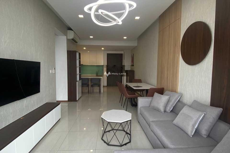 Trong căn hộ nhìn chung gồm 2 phòng ngủ, cho thuê căn hộ vị trí ngay trên Quận 2, Hồ Chí Minh, 2 WC nhà view bao đẹp-01