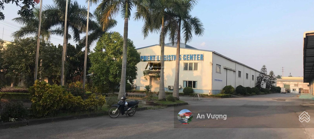 Vị trí thuận lợi tọa lạc ở Quốc Oai, Hà Nội cần bán kho bãi 8000m2 giá bán 60 tỷ lh biết chi tiết