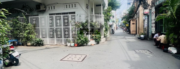 Có diện tích chung là 76m2 bán nhà vị trí đặt tọa lạc ngay ở Quận 1, Hồ Chí Minh hướng Đông - Nam ngôi nhà bao gồm có 2 phòng ngủ 2 WC ở lâu dài-02