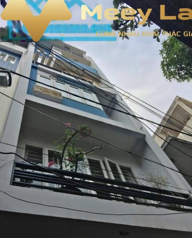 Diện tích chuẩn 45 m2 bán nhà mặt tiền nằm ở Phường Định Công, Hà Nội tổng quan nhà này thì có 4 PN khách có thiện chí liên hệ ngay.