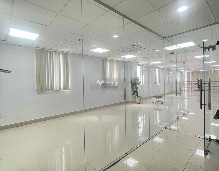 Giá bàn giao 40 triệu/tháng cho thuê sàn văn phòng vị trí đẹp tọa lạc gần Nguyễn Văn Đậu, Phường 7 diện tích thực là 137m2-01