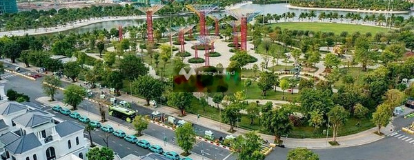 DT 235m2, cho thuê biệt thự vị trí thuận lợi ngay ở Quận 9, Hồ Chí Minh, trong ngôi nhà này có 5 phòng ngủ, 5 WC tiện ích bao phê-03