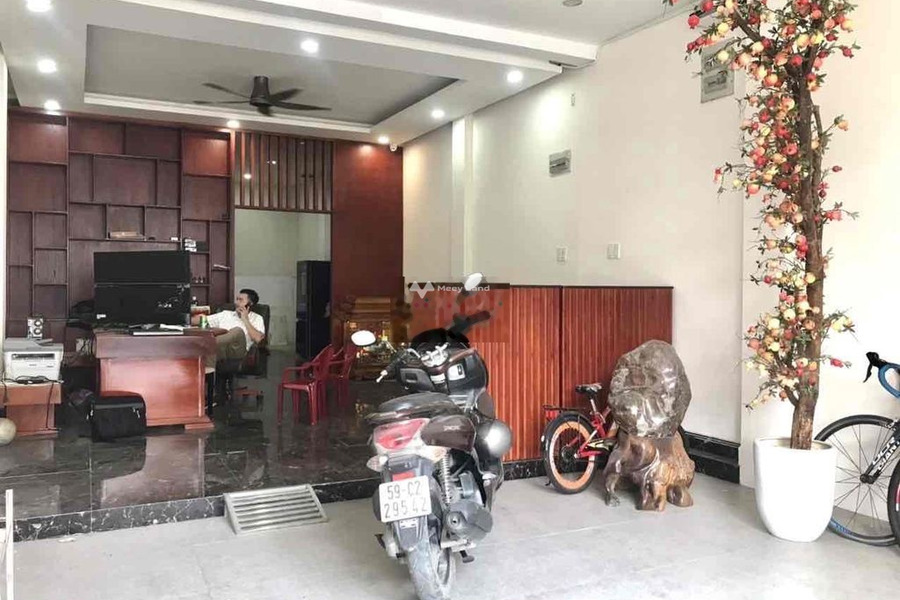 Nhà có 4 PN bán nhà bán ngay với giá khoảng từ 9.9 tỷ có diện tích chính 80m2 vị trí thuận lợi ở Phước Long, Hồ Chí Minh-01