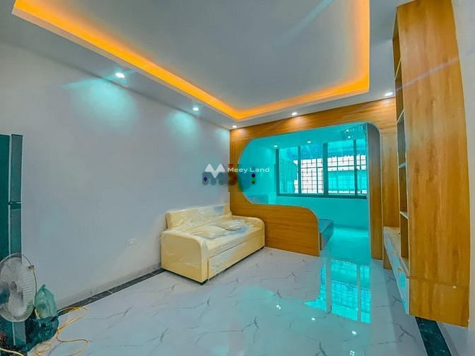Giá bán đặc biệt 2.28 tỷ bán nhà có diện tích chung 39m2 vị trí tại Bà Triệu, Hà Nội tổng quan căn này có 1 phòng ngủ 1 WC liên hệ chính chủ-01