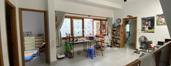 Vị trí mặt tiền nằm tại Lê Lợi, Bà Rịa-Vũng Tàu, bán biệt thự, bán ngay với giá mềm 9.5 tỷ diện tích rộng lớn 135m2, nhà này gồm có 3 PN giá cực mềm-03