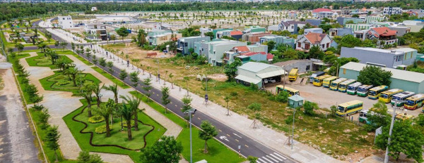 Vị trí thuận lợi ngay ở Bùi Tấn Diên, Quảng Nam bán đất, giá hấp dẫn chỉ 2.2 tỷ, hướng Bắc diện tích gồm 150m2-02