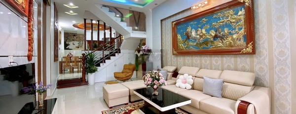 Vị trí mặt tiền tọa lạc gần Gò Vấp, Hồ Chí Minh bán nhà bán ngay với giá cạnh tranh từ 6.8 tỷ tổng quan trong căn nhà có 4 PN 5 WC-02