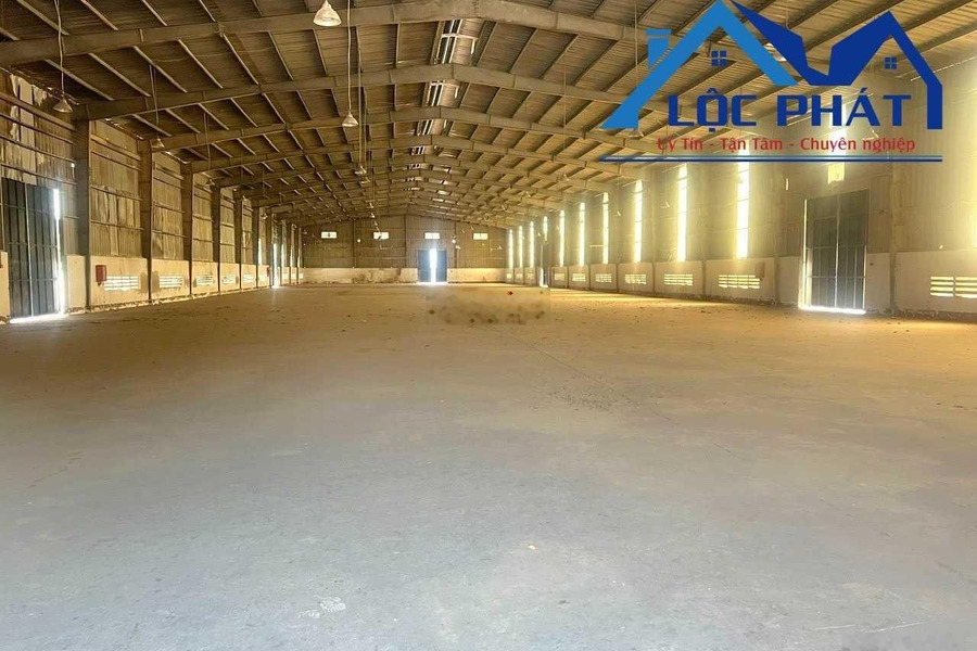 Cho thuê xưởng 13.500m2 giá chỉ 240 triệu - Phước Tân - Biên Hòa - Đồng Nai -01