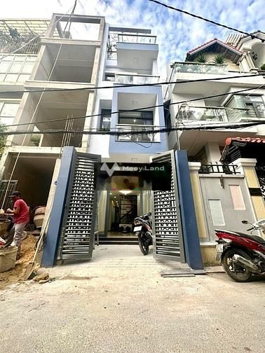 6.5 tỷ, bán liền kề có diện tích khoảng 47m2 vị trí mặt tiền tọa lạc trên Dương Quảng Hàm, Gò Vấp, tổng quan căn này 4 PN, 5 WC tiện ích bao phê-01