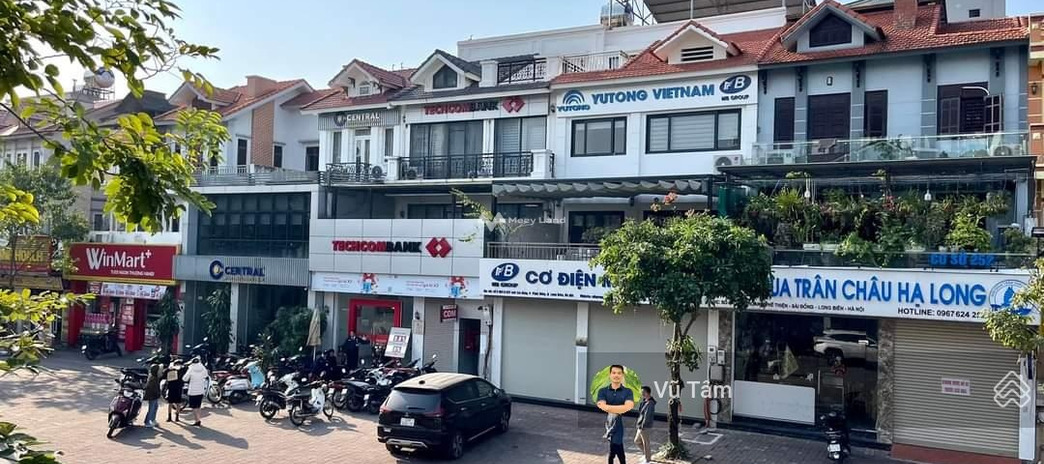 Bán nhà diện tích gồm 150m2 vị trí đẹp ngay tại Sài Đồng, Long Biên bán ngay với giá đề xuất chỉ 21.5 tỷ ngôi nhà gồm 2 phòng ngủ