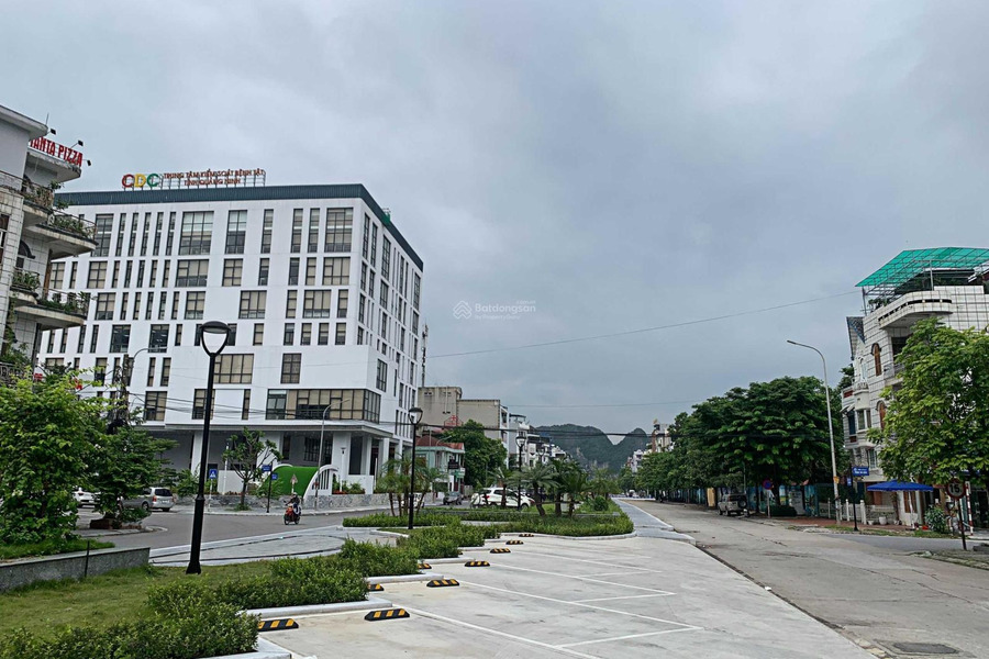 Bán nhà 5 tầng mặt đường đôi phố Hải Phúc đối diện CDC Quảng Ninh. Hướng ĐN, MT 8m -01