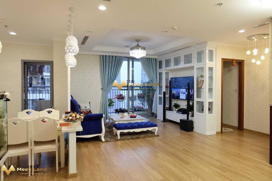 Ngôi căn hộ gồm có 3 phòng ngủ, bán chung cư mặt tiền tọa lạc ngay tại Hai Bà Trưng, Hà Nội, tổng quan căn hộ bao gồm 3 PN, 2 WC nội thất đầy đủ-01