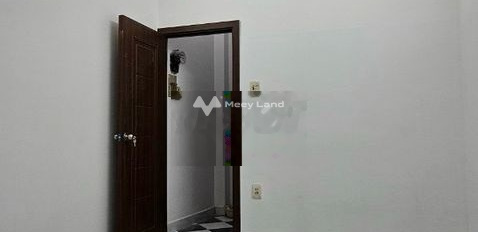 Diện tích 15m2 bán nhà ở vị trí nằm tại Quận 3, Hồ Chí Minh hướng Đông Nam trong nhà có 3 phòng ngủ 2 WC cảm ơn bạn đã đọc tin-02