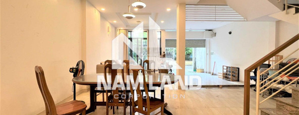 Nhà gồm 4 phòng ngủ, cho thuê nhà ở có diện tích tiêu chuẩn 130m2 giá thuê khủng chỉ 30 triệu/tháng vị trí mặt tiền ngay tại Quận 2, Hồ Chí Minh-02