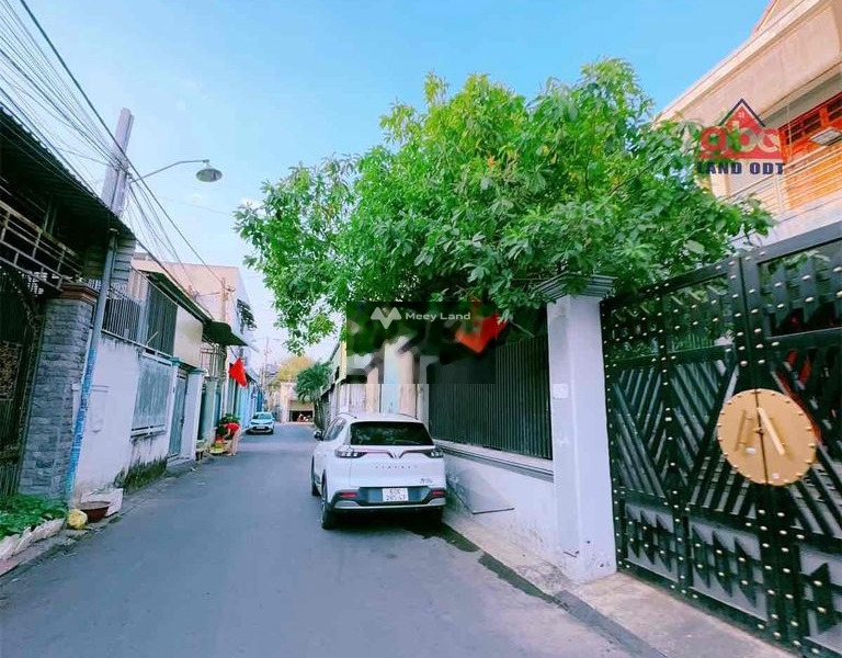 Nhà 5 PN bán nhà ở diện tích gồm 220m2 bán ngay với giá bất ngờ chỉ 7.3 tỷ mặt tiền tọa lạc ngay tại Hố Nai, Đồng Nai-01