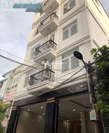 Có diện tích 140m2 bán nhà vị trí hấp dẫn ngay tại Nguyễn Đình Khơi, Phường 4 trong nhà bao gồm 8 PN với đường mặt tiền 10 mét liên hệ chính chủ