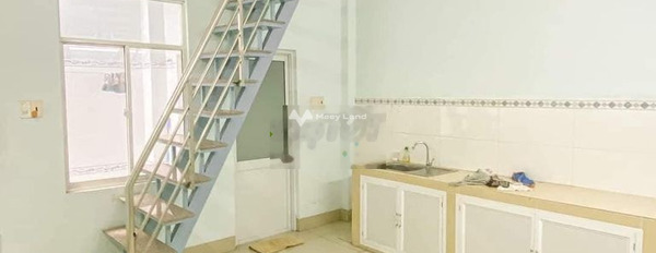 Cho thuê nhà ở với diện tích là 92m2 giá thuê hấp dẫn từ 25 triệu/tháng vị trí đặt gần Ninh Kiều, Cần Thơ-02