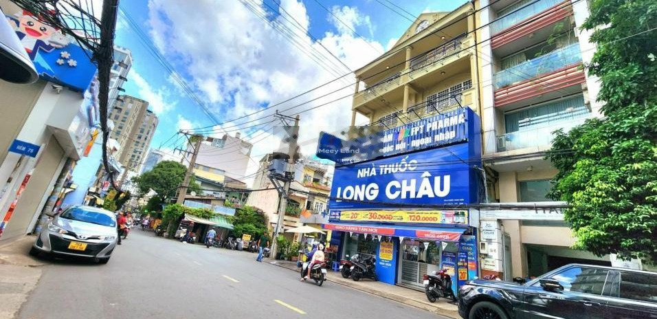 Tổng quan trong ngôi nhà 8 PN, cho thuê nhà ở có diện tích trung bình 130m2 giá thuê hợp lý 48 triệu/tháng vị trí đẹp ngay Nguyễn Cửu Vân, Bình Thạnh