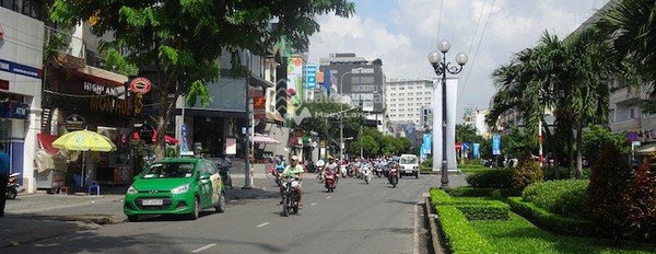 Bán nhà diện tích rộng 14m2 vị trí tại Phường 9, Hồ Chí Minh bán ngay với giá hiện tại 2.6 tỷ trong nhà bao gồm 2 phòng ngủ, 3 WC-02