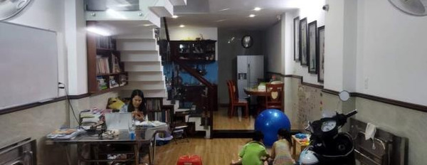 Giá chỉ 8.9 tỷ bán nhà diện tích rộng 55m2 tại Quận Tân Bình, Hồ Chí Minh nhà nhìn chung có 4 phòng ngủ lh xem trực tiếp-03
