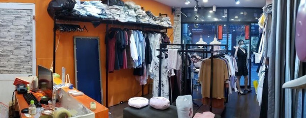 Sang nhượng shop thời trang quận 3 đối diện công viên Lê Thị Riêng-02