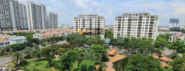 Trong căn hộ này gồm 3 phòng ngủ, bán căn hộ vị trí thuận lợi tọa lạc ngay Tân Phú, Hồ Chí Minh, nhìn chung gồm có 3 PN, 2 WC khu vực đông đúc-02