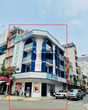 Khoảng 420m2 cho thuê cửa hàng vị trí nằm ở Trần Hưng Đạo, Phạm Ngũ Lão thuê ngay với giá cơ bản 120 triệu/tháng liên hệ ngay để được tư vấn