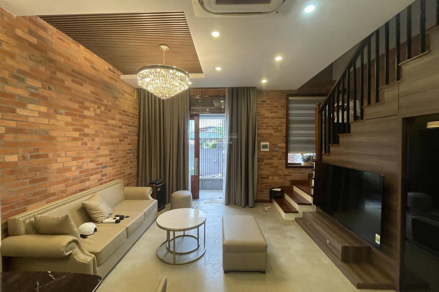 Vị trí thuận lợi ngay ở Long Biên, Hà Nội bán nhà bán ngay với giá tốt bất ngờ chỉ 6.1 tỷ trong ngôi nhà này có 2 phòng ngủ 4 WC-01