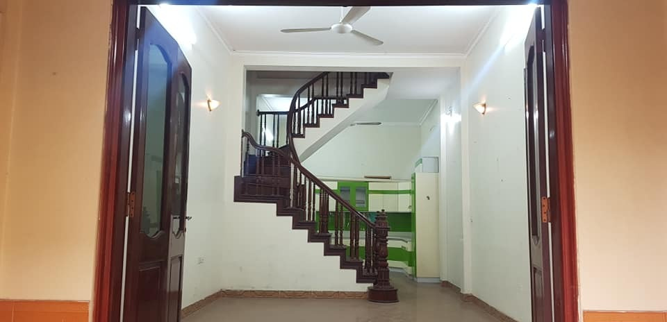 Bán gấp nhà mặt phố Hoa Lâm, Việt Hưng, Long Biên, 50m2, 4 tầng