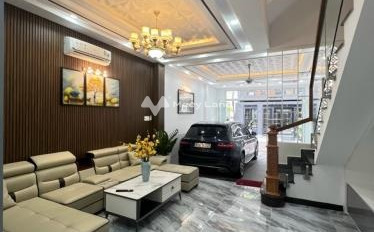 Bán biệt thự có diện tích trung bình 80m2 ngay tại Phú Xuân, Nhà Bè giá bán cực sốc từ 9.3 tỷ, nhà gồm có 4 PN, lộ đi rộng 7 mét-02