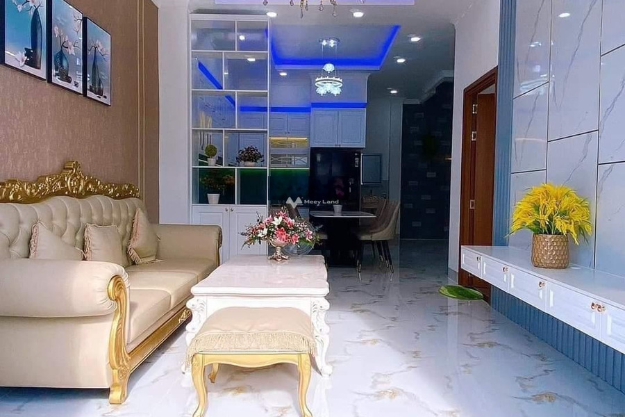 Vị trí đặt ở Huỳnh Văn Lũy, Phú Lợi bán nhà bán ngay với giá siêu tốt chỉ 4.68 tỷ diện tích rộng 102m2 trong nhà nhìn chung gồm 3 phòng ngủ ở lâu dài-01