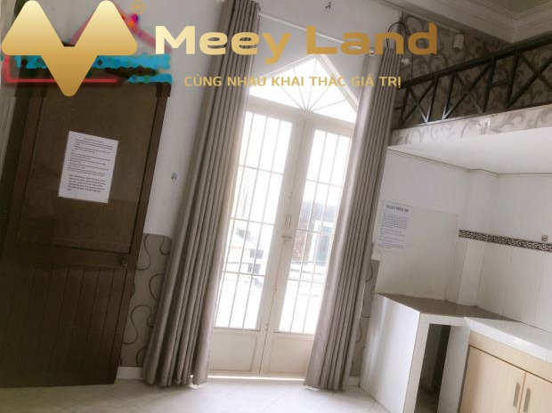 Có diện tích gồm 200m2 bán nhà Bên trong Nguyễn Triệu Luật, Bình Tân trong nhìn tổng quan gồm 20 phòng ngủ ngõ lưu thông rộng 10 m vào ở ngay